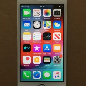 Apple iPhone 5S (Space Grey) 16GB unlocked - Image 2