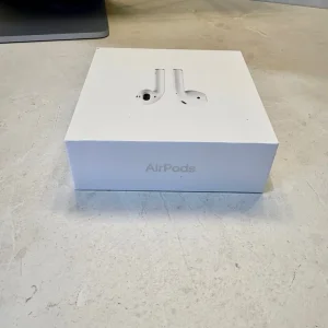 Apple AirPods 2 (2nd generation) - Image 6