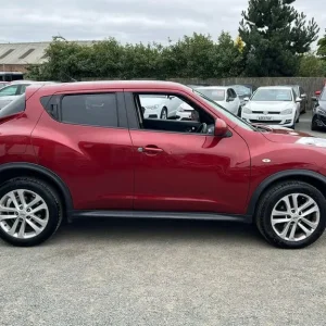 2012 Nissan Juke 1.6 Tekna Euro 5 (s/s) 5-door hatchback petrol manual - Image 7