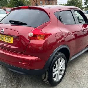 2012 Nissan Juke 1.6 Tekna Euro 5 (s/s) 5-door hatchback petrol manual - Image 8