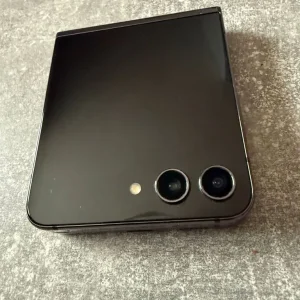 Samsung Galaxy Z Flip 5 512GB - Image 3