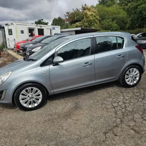 2012 Vauxhall Corsa 1.4 SE 5-door Hatchback - Image 6