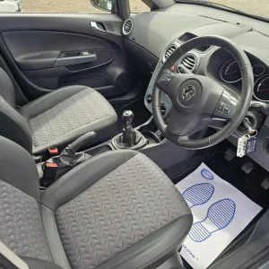 2012 Vauxhall Corsa 1.4 SE 5-door Hatchback - Image 8
