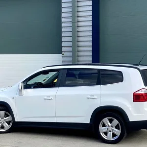 2012 Chevrolet Orlando 2.0 Diesel LHD 7 Seater - Image 2