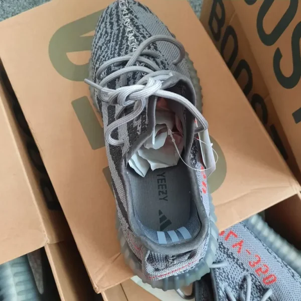 Adidas Yeezys 350
