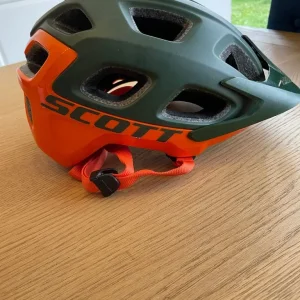 Scott cycle helmet 51-55cm excellent condition