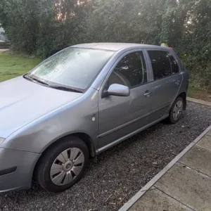 Skoda Fabia Hatchback 2006 Manual 5-door - Image 4