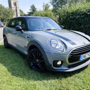 2017 MINI Clubman 1.5 Cooper Black Pack 6dr Estate Petrol Manual - Image 2