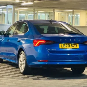 2020 Skoda Octavia 1.5 TSI SE L 5dr Hatchback Petrol Manual - Image 3