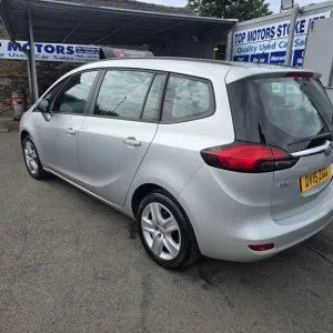 2015 Vauxhall Zafira Tourer 2.0 CDTi Exclusive Euro 5 5-door MPV Diesel Manual - Image 8