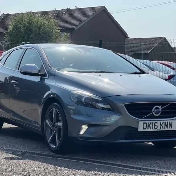 2016 Volvo V40 D4 R-Design Lux Nav Hatchback