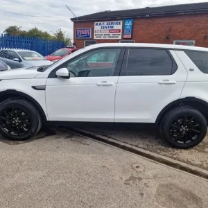 2016 Land Rover Discovery Sport 2.0 TD4 180 SE Tech 5dr Auto Estate Diesel - Image 4