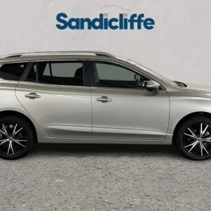 2024 MG5 Trophy EV Long Range 61kWh 5-door Estate - Image 3