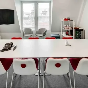Furnished office spaces for 3 to 60 desks - Image 5