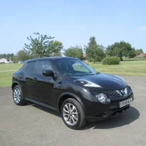 2018 Nissan Juke 1.6 Tekna 5-door Hatchback with Bose Audio and Leather Interior - Image 2