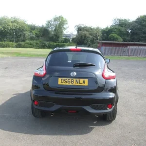 2018 Nissan Juke 1.6 Tekna 5-door Hatchback with Bose Audio and Leather Interior - Image 5