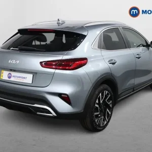 2024 Kia XCeed 1.5T GDi ISG 3-door hatchback with manual transmission - Image 7