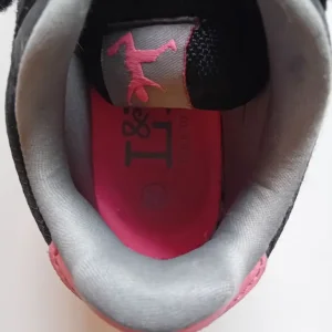 Girls black trainers size 12 - Image 4