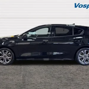 2022 Ford Focus 1.0 EcoBoost ST-Line 5dr Hatchback Petrol Manual - Image 5