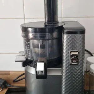 Nama cold press juicer - Image 2