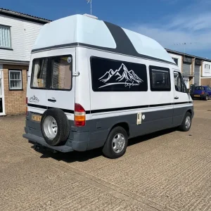 Mercedes Sprinter 4 berth off-grid camper campervan - Image 4