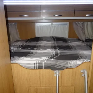 2015 Rimor Seal 5 6-berth motorhome - Image 7