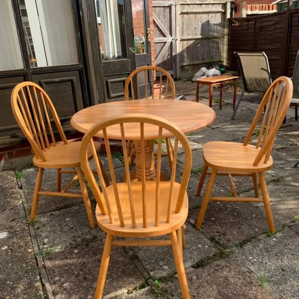 Dining Table and 4 Chairs