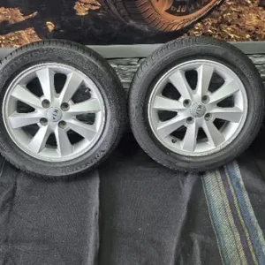 Kia Picanto 14-inch alloy wheels and tyres