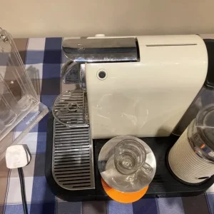 Nespresso coffee machine with frother and pod rack - Image 2