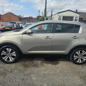 2011 Kia Sportage KX-3 Crdi with Sat Nav and Panoramic Roof - Image 4