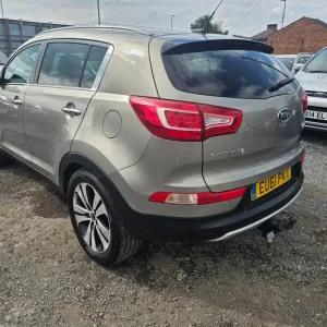 2011 Kia Sportage KX-3 Crdi with Sat Nav and Panoramic Roof - Image 5
