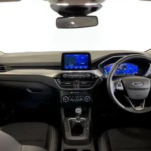 2021 Ford Kuga 1.5 EcoBoost Titanium 5-door hatchback - Image 3