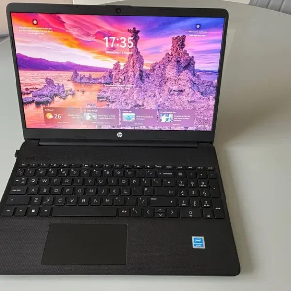 HP 15s-fq0501 Laptop
