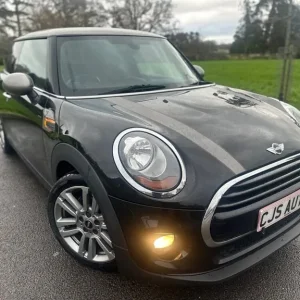 2016 Mini Cooper SE Seven Hatchback Manual