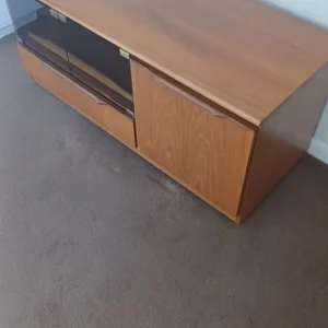 Teak and glass TV unit - Image 4