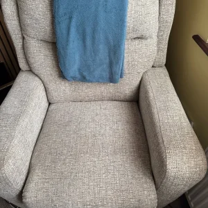 Sofa and 2 electric chairs - Image 4