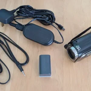 JVC GZ-HD300BEK HD Camcorder Video Camera