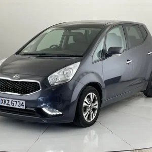 2017 Kia Venga 1.6 4MPV 5-door Petrol Manual with Panoramic Roof and Heated Seats - Image 3