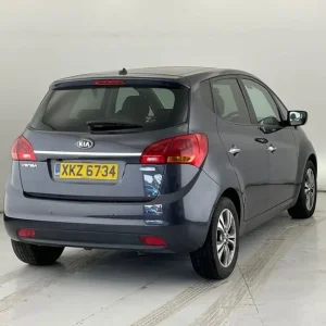 2017 Kia Venga 1.6 4MPV 5-door Petrol Manual with Panoramic Roof and Heated Seats - Image 4