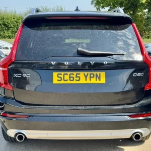 2016 Volvo XC90 2.0 D5 Momentum 4WD Estate - Image 8