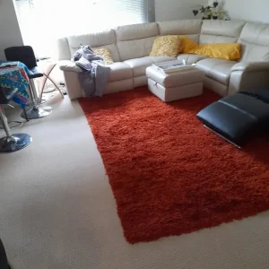 2 bedroom flat on 4th floor - Image 2