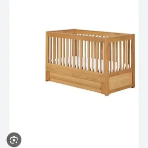 Solid oak cot bed - Image 3