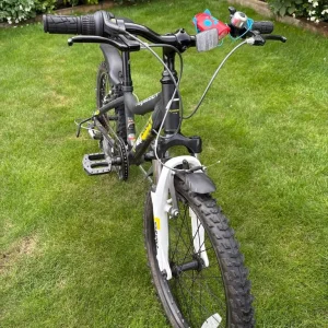 Ridgeback MX20 black bike - Image 3