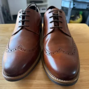 Brogues shoes size 11 - Image 2