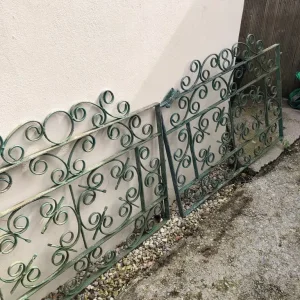Heavy metal driveway gates - Image 2