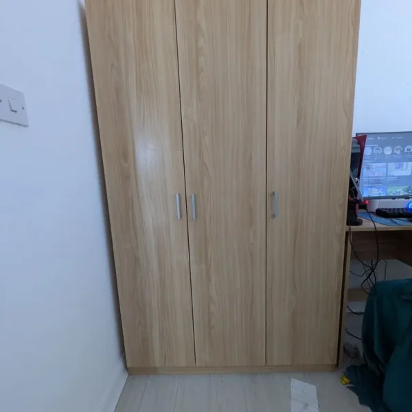 Children's wardrobe and drawer set