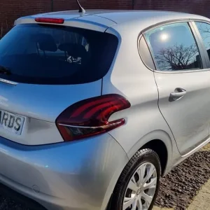 2017 Peugeot 208 Access Hatchback Diesel Manual - Image 5