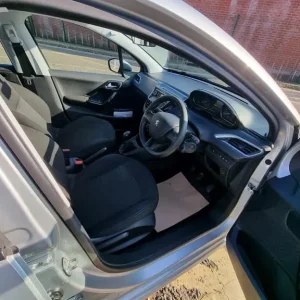 2017 Peugeot 208 Access Hatchback Diesel Manual - Image 8