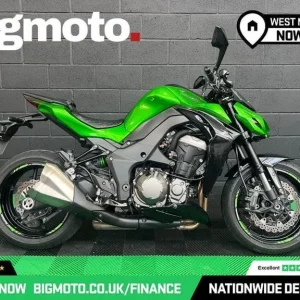 2015 Kawasaki Z1000 Green with 9,200 Miles - Image 2