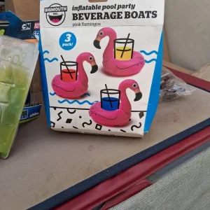 Mixed toys, picture frames, mirrors - Image 2